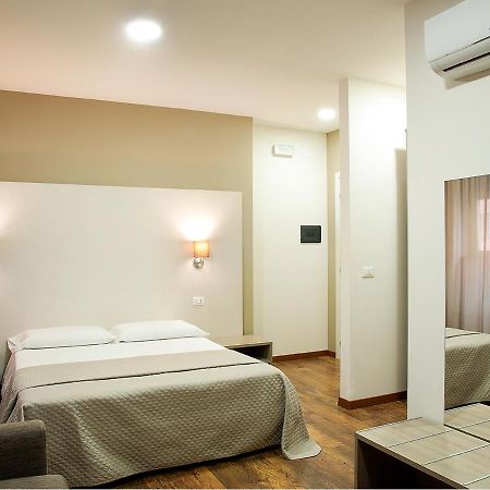 B&B Erifra Piccolo Hotel Cosenza Exterior photo