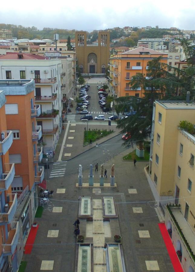 B&B Erifra Piccolo Hotel Cosenza Exterior photo