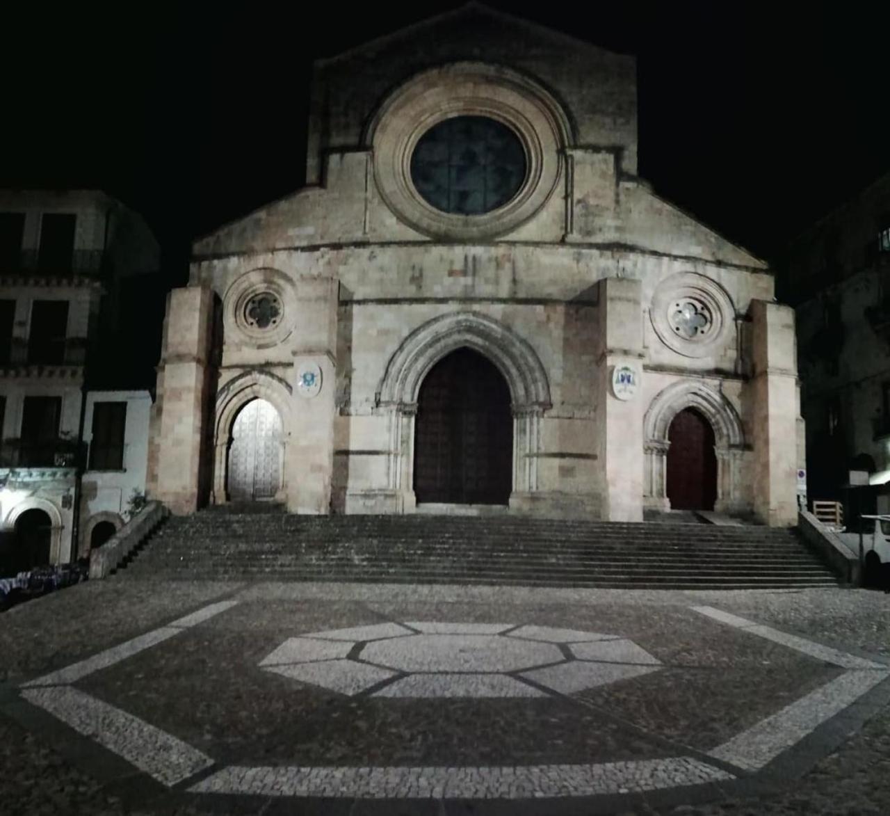 B&B Erifra Piccolo Hotel Cosenza Exterior photo